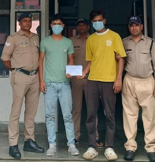दून पुलिस ने 24 घंटे में किया पर्स स्नेचिंग का खुलासा, दो आरोपी गिरफ्तार