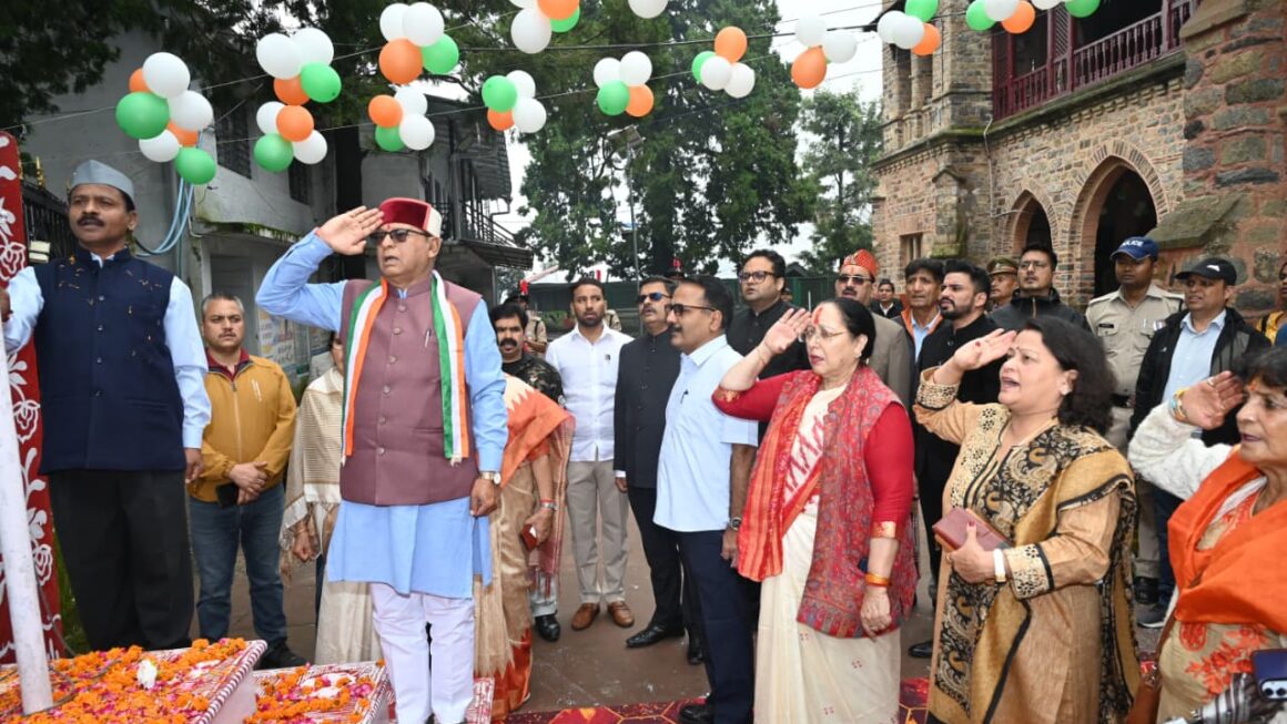 देश का 80 वाँ स्वतंत्रता दिवस जनपद नैनीताल में धूमधाम एवं हर्षोल्लास के साथ मनाया गया