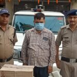 लख्खीबाग में शराब तस्करी का खेल उजागर, 8 पेटी अंग्रेजी शराब के साथ एक गिरफ्तार