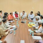 सफाई कर्मचारियों की समस्याओं के समाधान को लेकर बैठक, वेतन वृद्धि और स्वास्थ्य सुविधाओं पर जोर