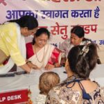 ‘सम्मान सेतु’ कैंप में महिलाओं व कांवड़ यात्रियों को कानूनी किट देकर किया जागरूक