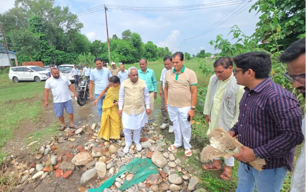 गौहरी माफी में सौंग नदी का बढ़ता कटाव बना चुनौती, स्थायी समाधान पर जोर