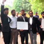 BCI चेयरमैन के इस्तीफे की मांग को लेकर दिल्ली में वकीलों का प्रदर्शन