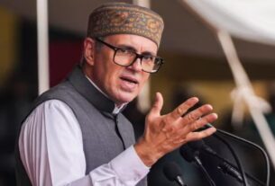 केंद्र के मौखिक आश्वासन पर भरोसा न करें, लिखित गारंटी लें: उमर अब्दुल्ला