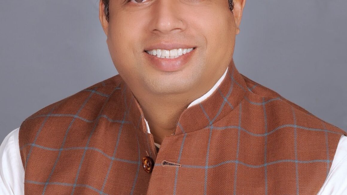 धामों में मुख्यमंत्री के दीर्घायु और प्रदेश की सुख-समृद्धि, द्वितीय चरण की सकुशल यात्रा के लिए की गयी प्रार्थना: हेमंत द्विवेदी