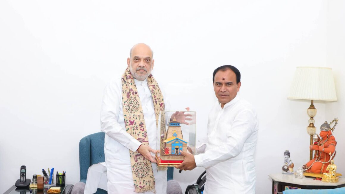 केंद्रीय गृह एवं सहकारिता मंत्री अमित शाह से मिले कैबिनेट मंत्री डॉ. धन सिंह रावत