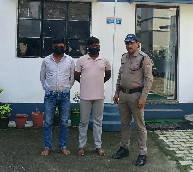 जमीन के फर्जी दस्तावेज तैयार कर कब्जे का आरोप, दो गिरफ्तार