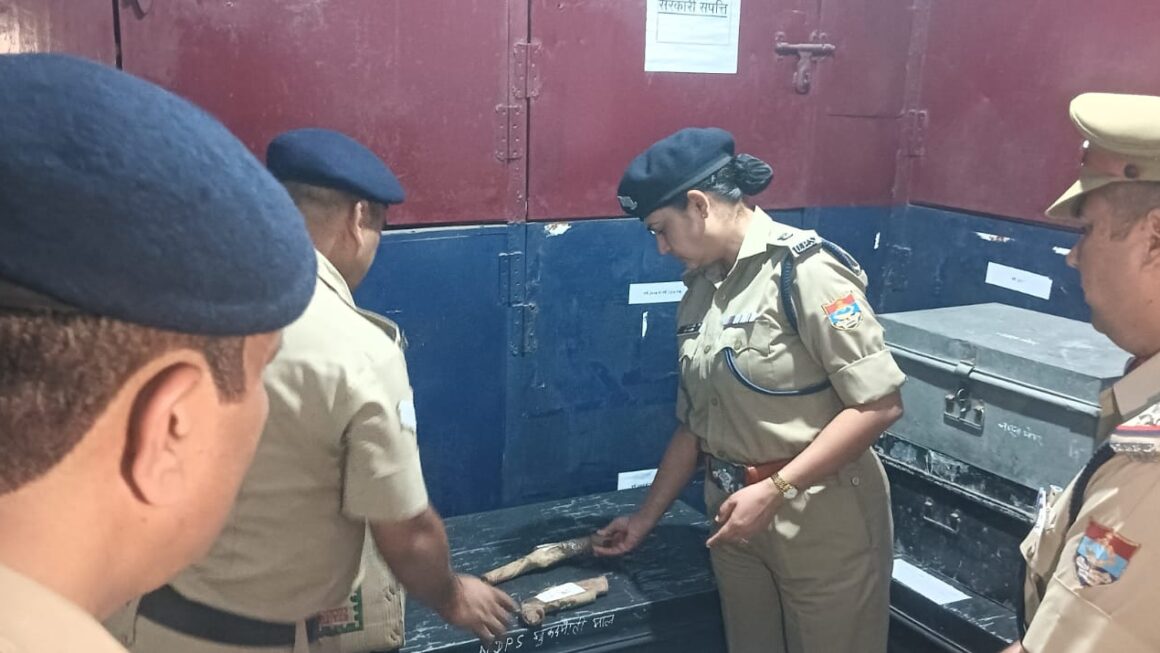 एसपी ऋषिकेश ने किया रायवाला कोतवाली का अर्द्धवार्षिक निरीक्षण