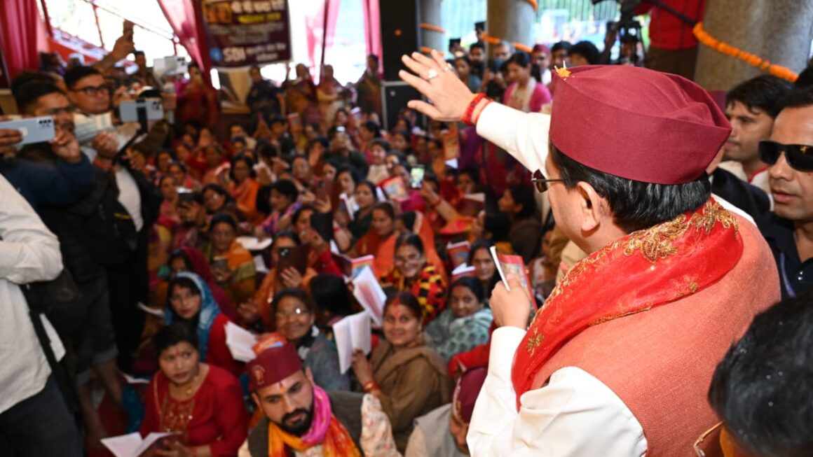 नंदा-सुनंदा की भक्ति में सराबोर हुआ नैनीताल, मुख्यमंत्री धामी ने की प्रदेश की सुख-समृद्धि की कामना