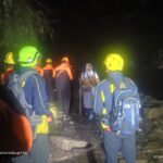 चीड़बासा स्लाइडिंग जोन में संयुक्त रेस्क्यू अभियान चलाकर 1500 यात्रियों को सुरक्षित पहुंचाया गौरीकुंड