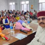 ‘श्रमिक अपने पसीने से प्रदेश के विकास की नई इबारत लिख रहे’- महाराज