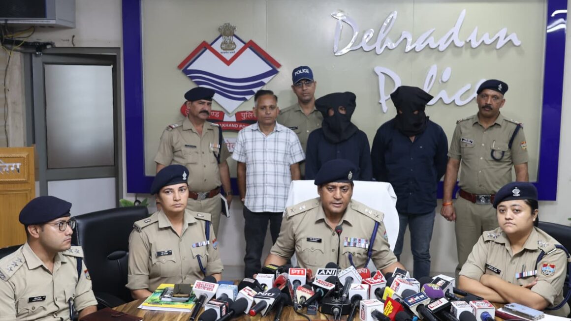 NEET UG फर्जीवाड़े में दो गिरफ्तार, फर्जी प्रमाण पत्र से तीन अभ्यर्थियों को एमबीबीएस में दिलाया दाखिला