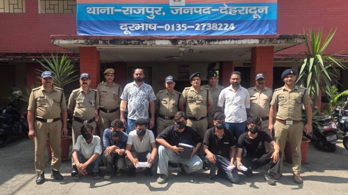 देहरादून में MDMA तस्करी का खुलासा, दिल्ली के सिद्धू गैंग से जुड़े छह पैडलर गिरफ्तार