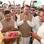 मुख्यमंत्री धामी ने महालक्ष्मी अष्टभुजा मंदिर में की पूजा-अर्चना