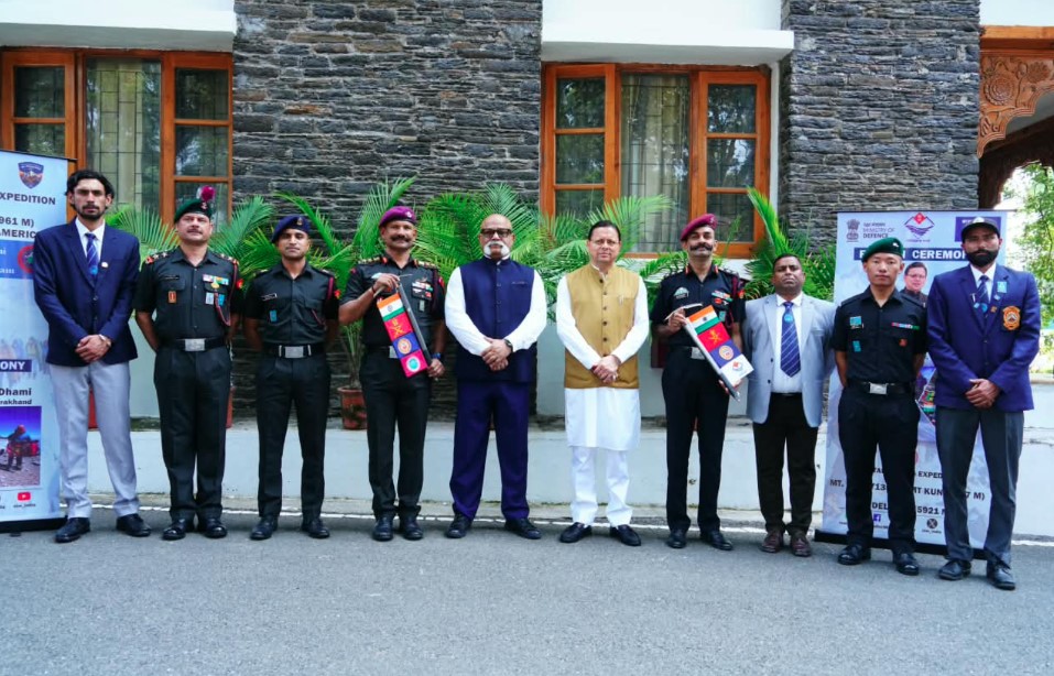पर्वतारोहियों का साहस, अनुशासन और टीम भावना युवाओं के लिए प्रेरणादायी- मुख्यमंत्री