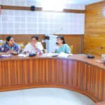 पौड़ी में राजस्व समीक्षा बैठक, पुराने वादों के शीघ्र निस्तारण और वसूली में तेजी के निर्देश