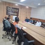 एसआईआर को लेकर राजनीतिक दलों के प्रतिनिधियों के साथ बैठक