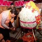 मुख्य सचिव आनंद बर्धन ने गंगोत्री धाम में की पूजा-अर्चना
