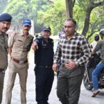 लॉन्ग वीकेंड पर उमड़ी भारी भीड़, कैंची धाम और पहाड़ों की ओर जाने वाले वाहन चालकों के लिए विशेष निर्देश जारी
