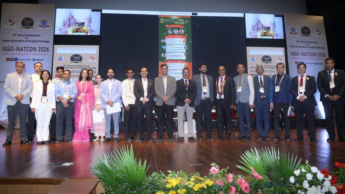 एसजीआरआर की ऑन्कोलॉजी टीम ने राष्ट्रीय सम्मेलन में हासिल की बड़ी उपलब्धि, जीते शीर्ष पुरस्कार