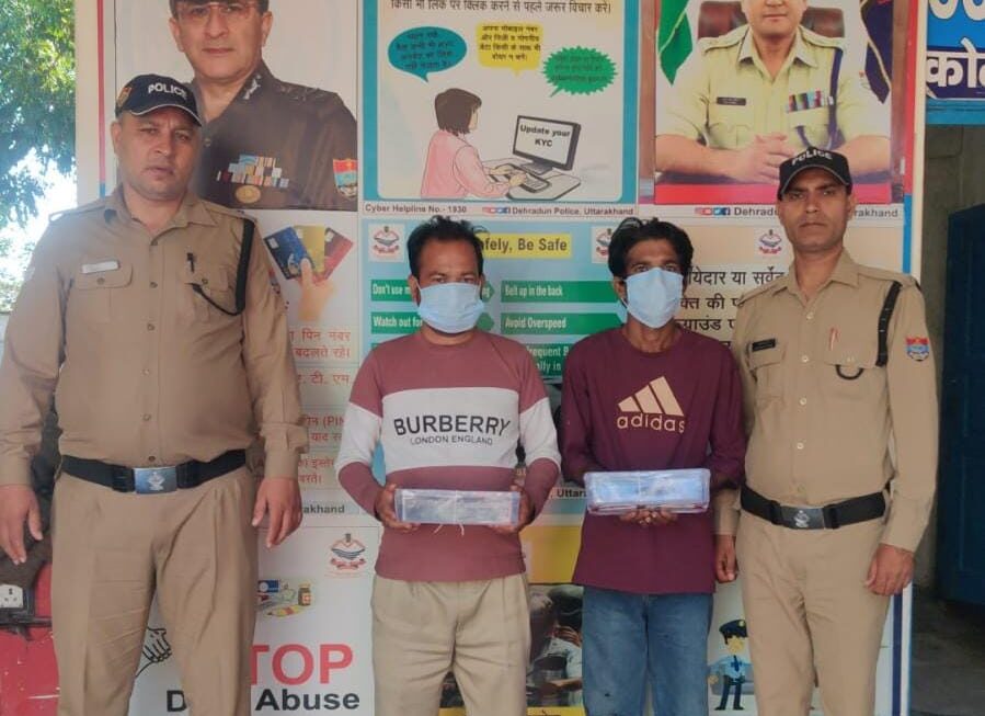 देहरादून में नशे के खिलाफ पुलिस की कार्रवाई, 456 प्रतिबंधित कैप्सूल के साथ दो आरोपी गिरफ्तार