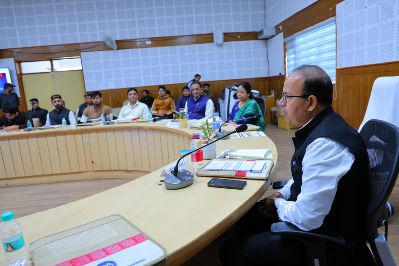 प्रशासनिक प्रशिक्षण में कार्मिकों को दी गयी एसीपी और वेतन निर्धारण की जानकारी